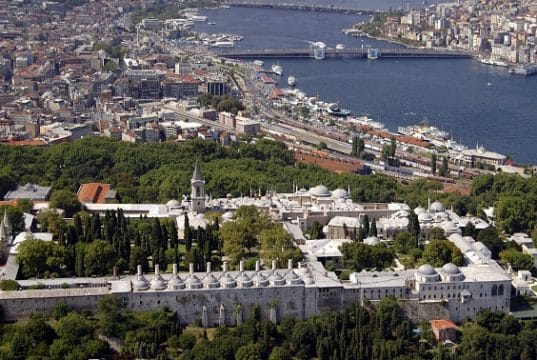 Topkapı Sarayı Giriş Ücreti 2025 (Güncel Fiyatlar – Harem, Aya İrini, Yabancı & Öğrenci) Topkapı Sarayı Giriş Ücreti