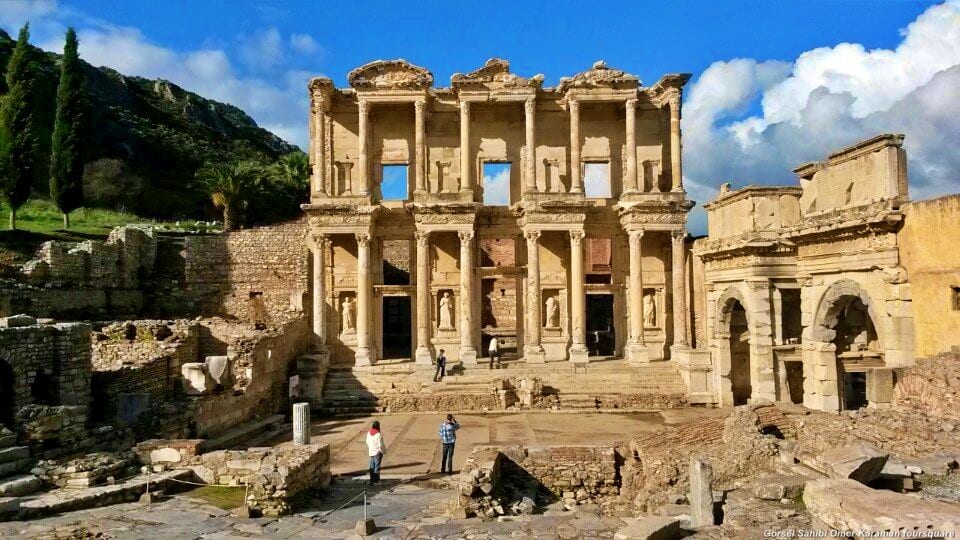 Efes Antik Kenti Celcus Kütüphanesi