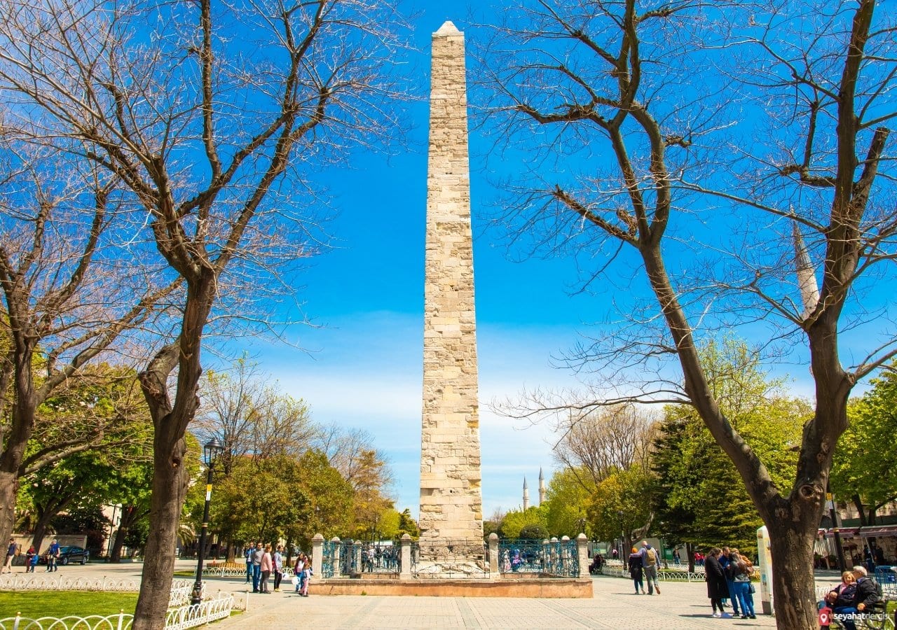 Knitted Column Sultanahmet Square