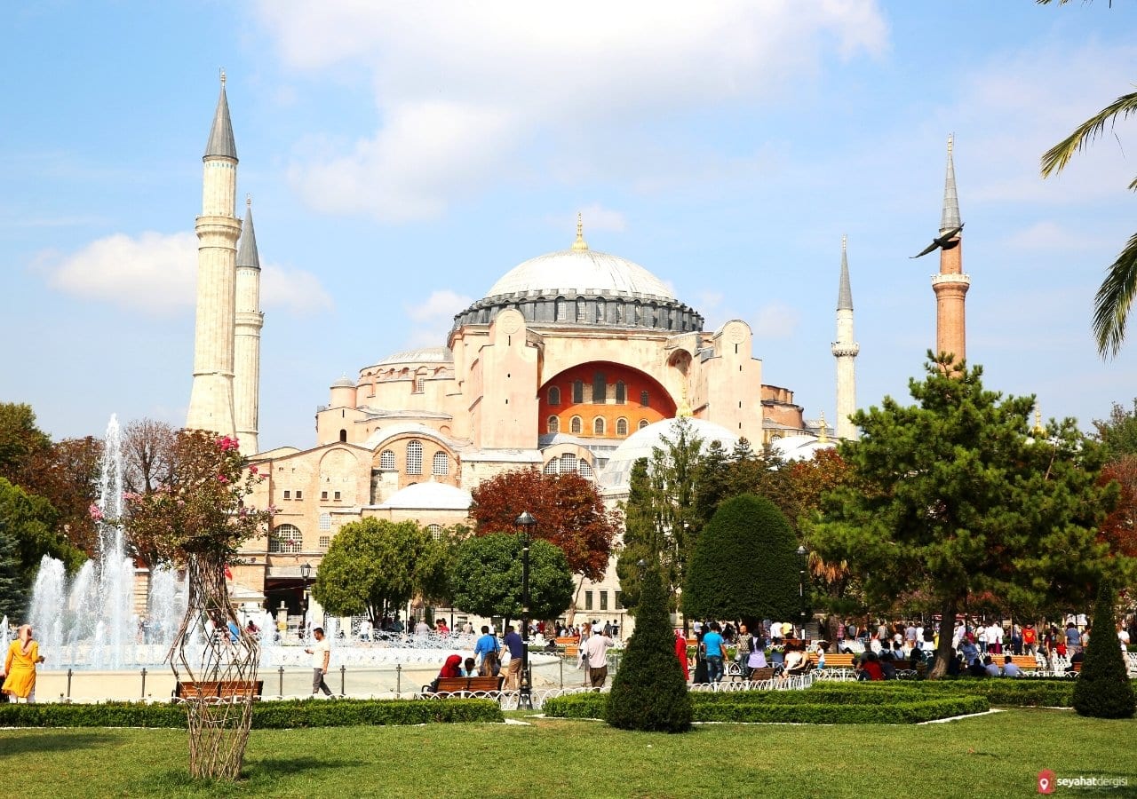 Hagia Sophia Mosque Sultanahmet Square