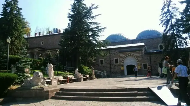 Anadolu Medeniyetleri Müzesi Dışı