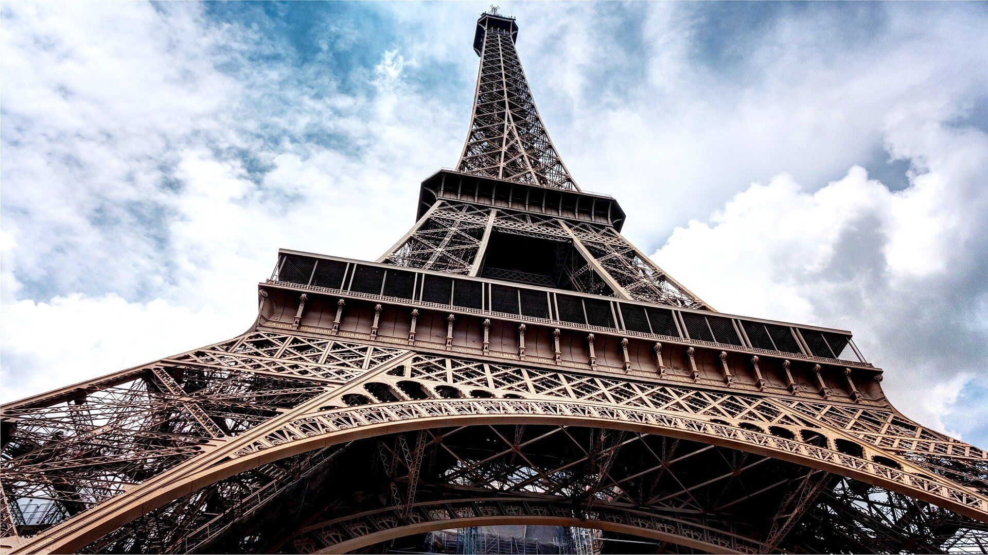 Eyfel Kulesi Yapımı, Özellikleri & Ziyaret Bilgileri