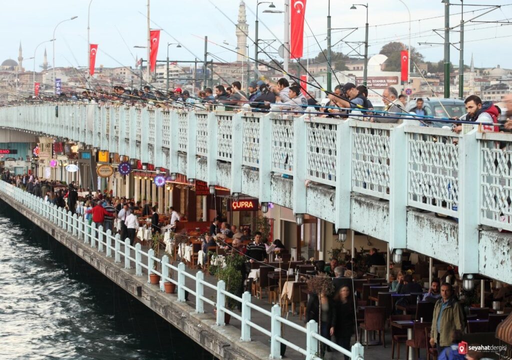 Galata Köprüsü Eminönü Gezi Rehberi