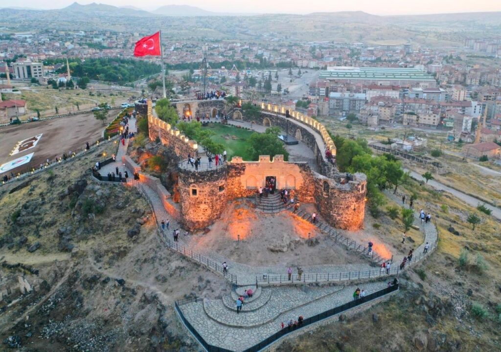 Nevşehir Kalesi