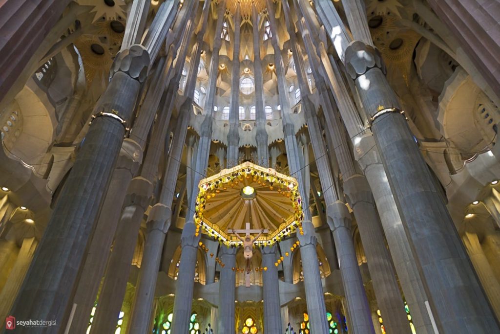 Sagrada Familia İçi