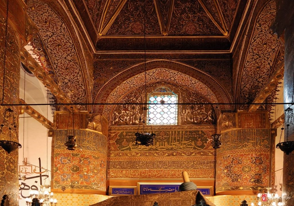 Mevlana Türbesi içindeki Selçuklu dönemi çini işlemeleri ve tarihi detaylar