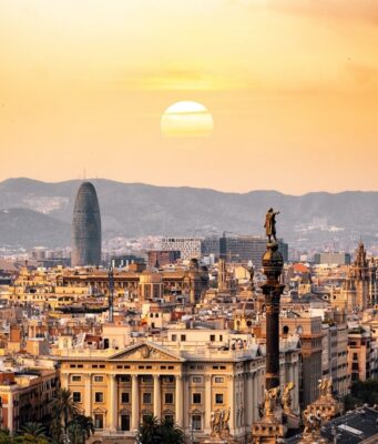 İspanya'nın Turistik Şehirleri