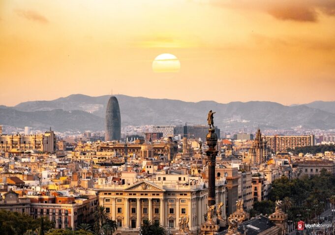 İspanya'nın Turistik Şehirleri