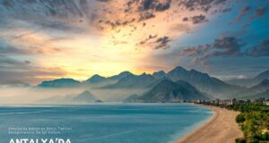 Antalya’da Kültür ve Deniz Tatili