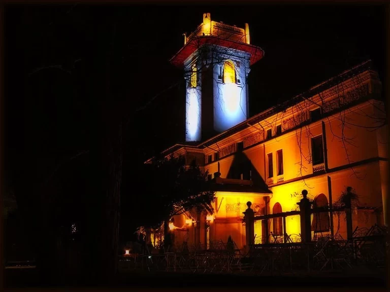 Hidiv Kasrı
