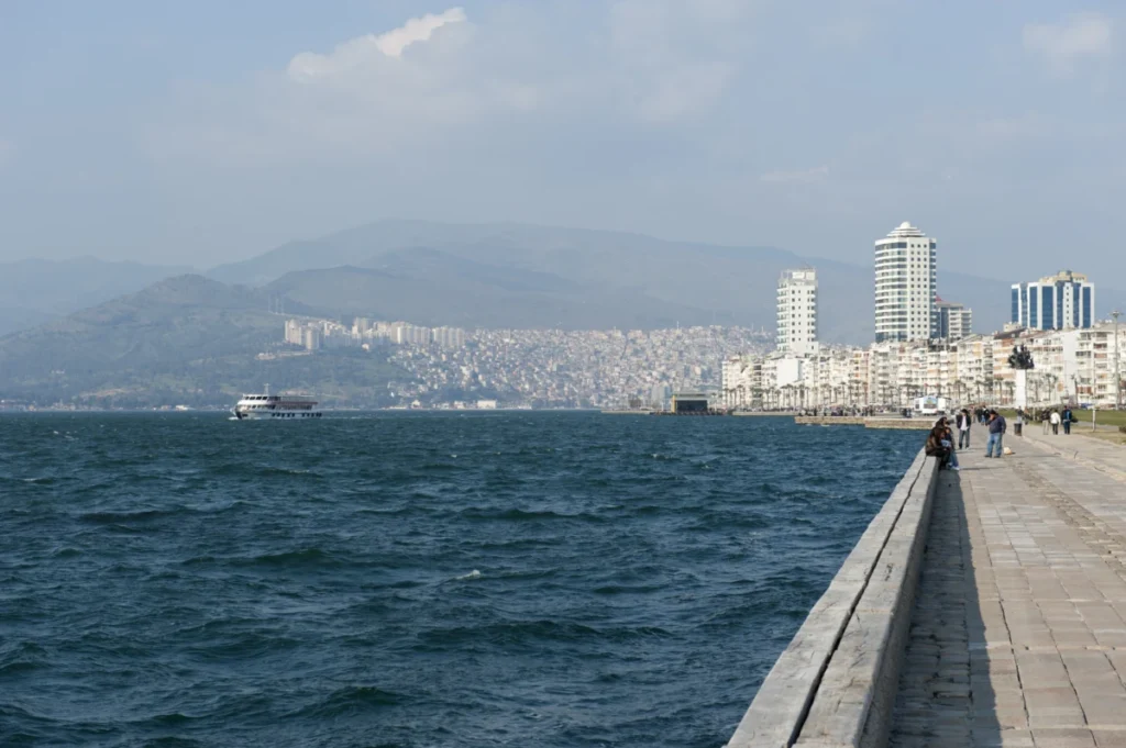 İzmir Kordon