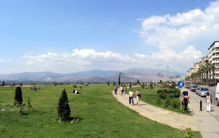 İzmir Kordon