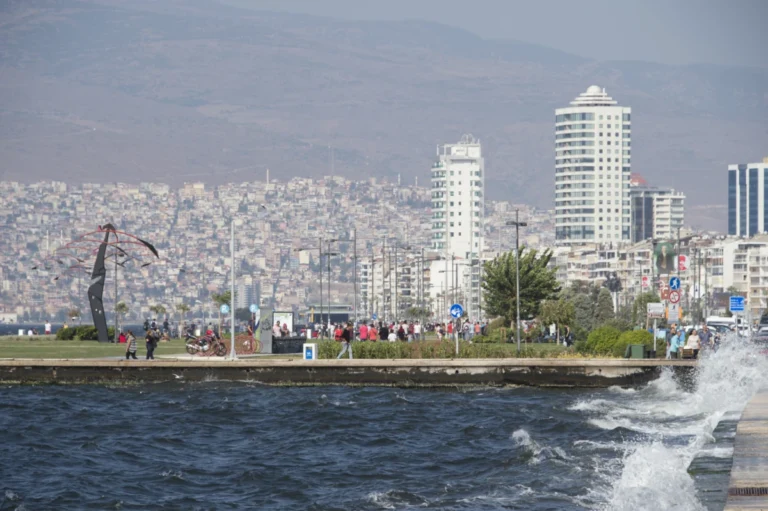 İzmir Kordon