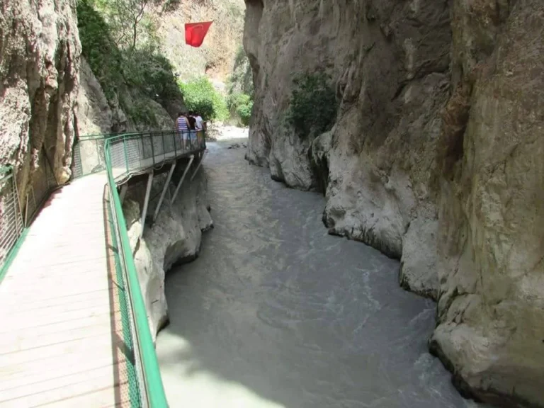 Saklıkent Kanyonu