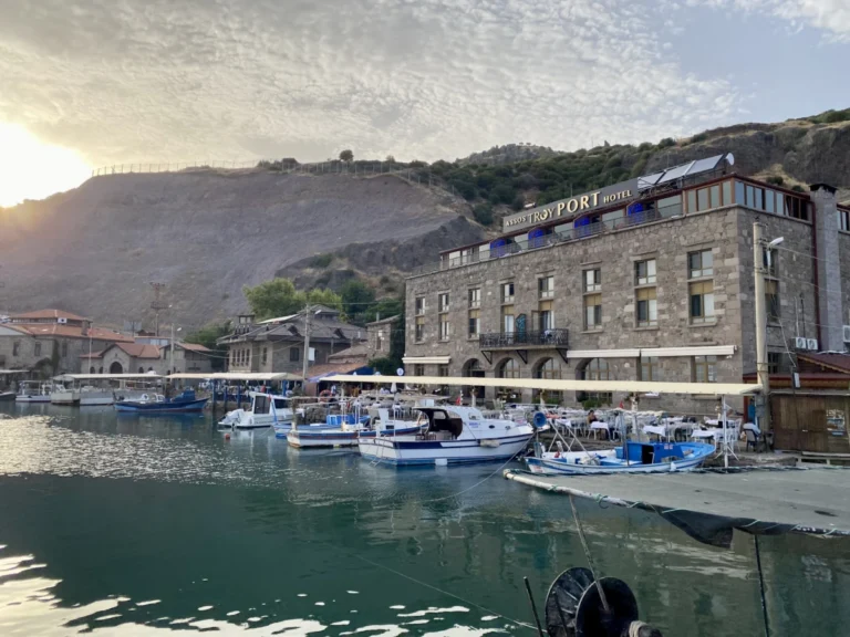 Assos Antik Liman