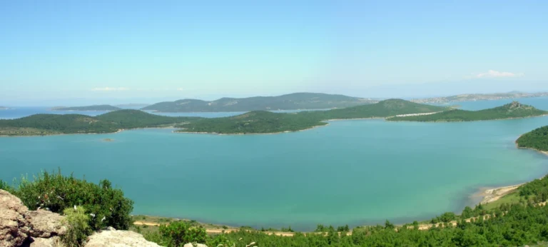 Ayvalık Şeytan Sofrası