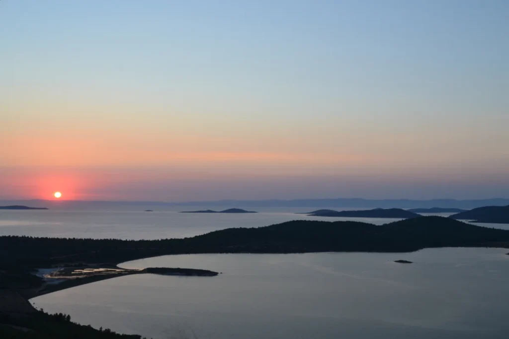 Ayvalık Şeytan Sofrası
