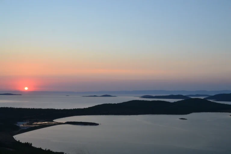 Ayvalık Şeytan Sofrası
