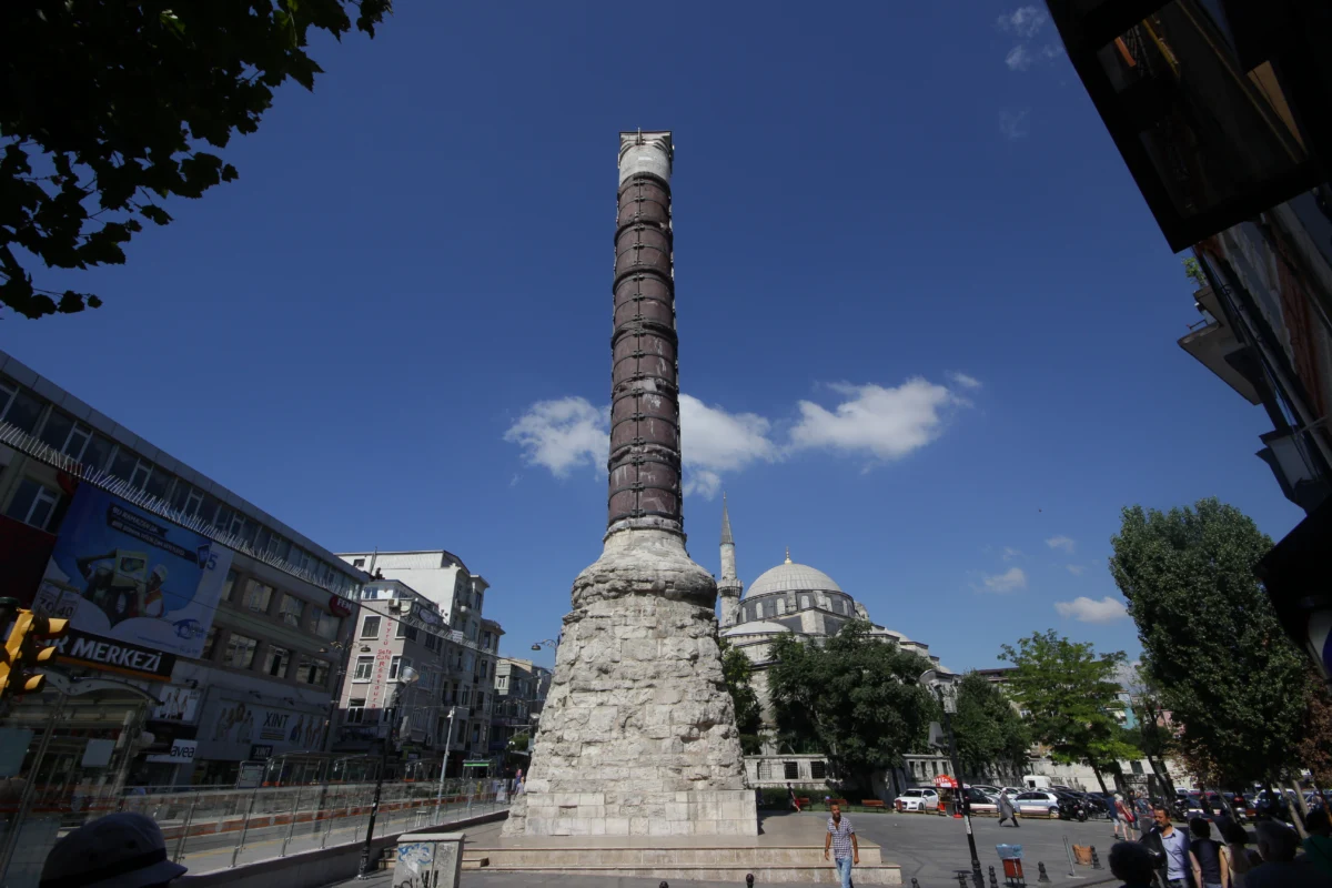 Çemberlitaş Sütunu