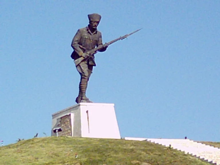 Dumlupınar Şehitliği