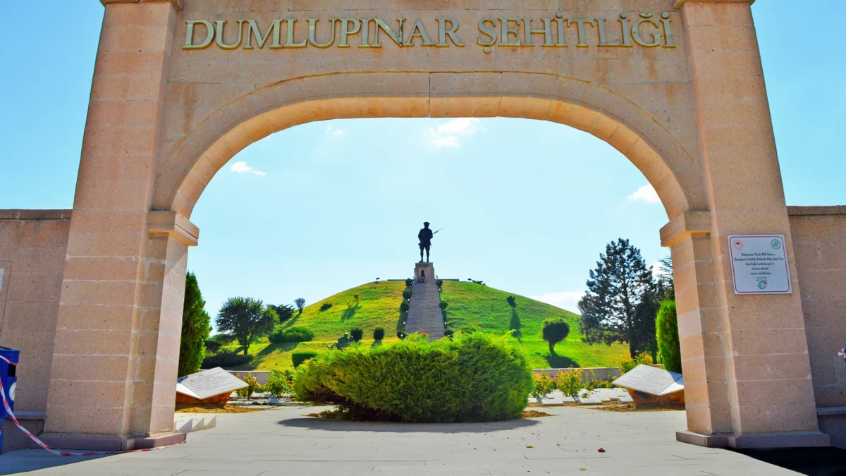 Dumlupınar Şehitliği