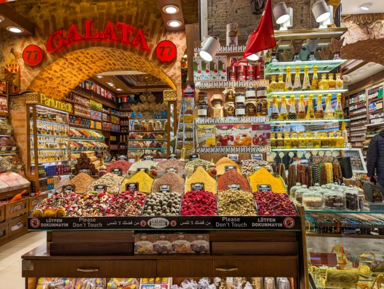 Mısır Çarşısı