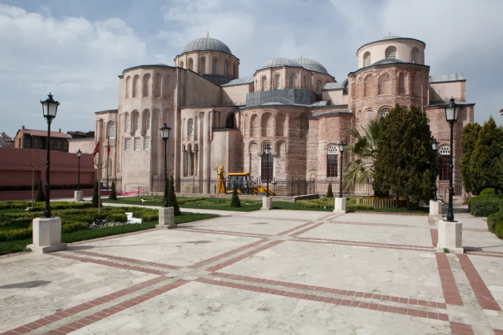 Molla Zeyrek Camii (Zeyrek Kilisesi)