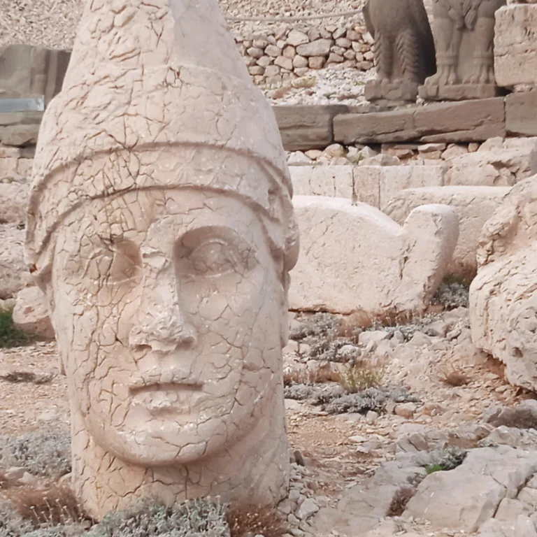 Nemrut Dağı Ören Yeri