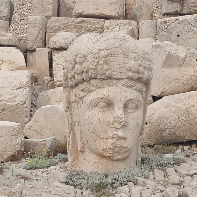 Nemrut Dağı Ören Yeri