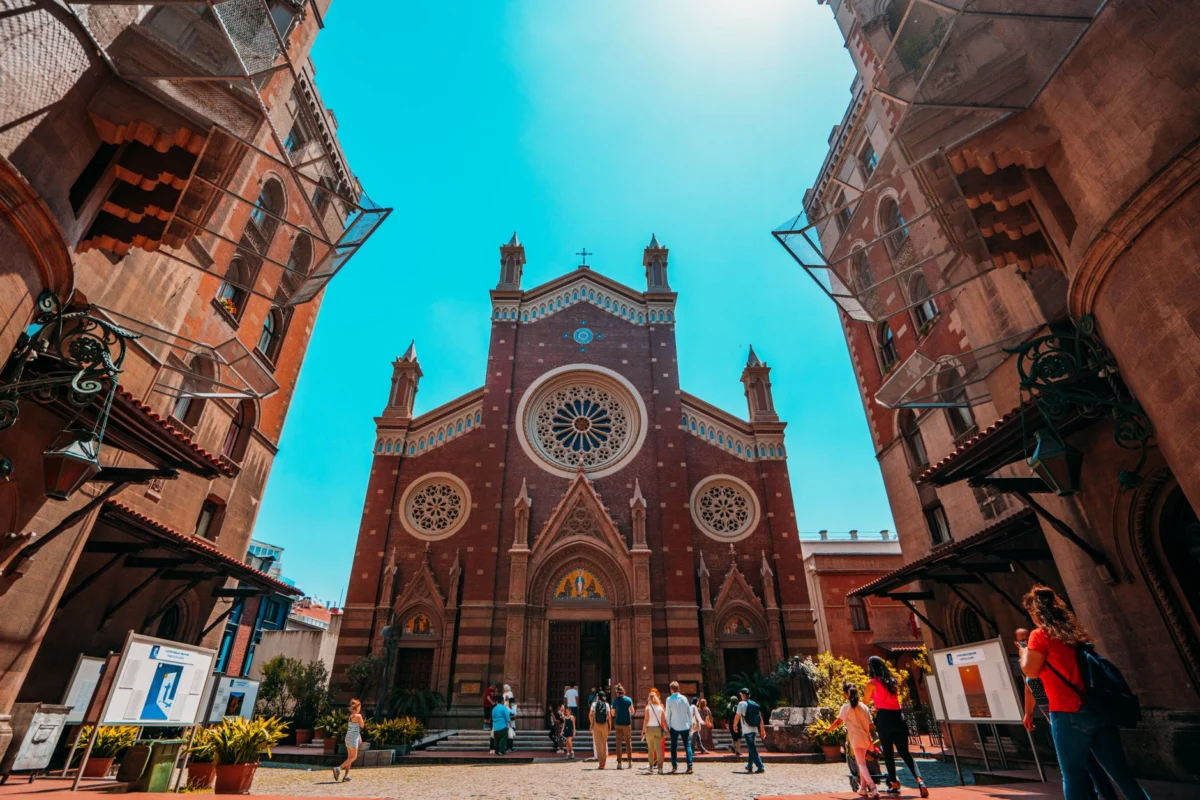 St. Antuan Katolik Kilisesi