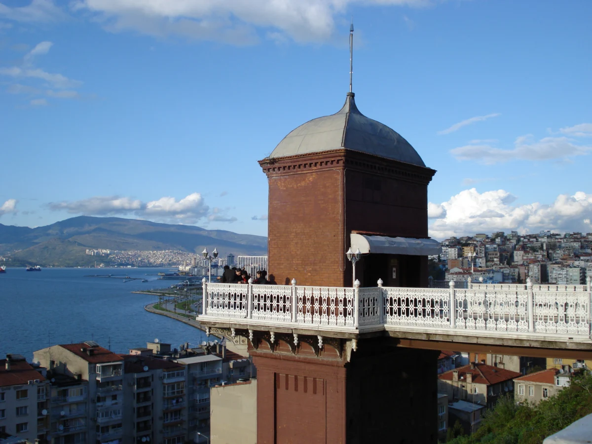 Tarihi Asansör