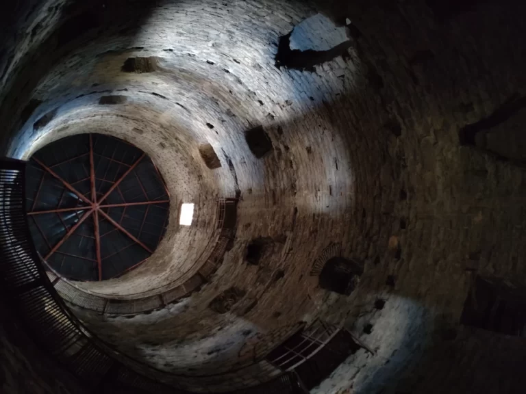Yedikule Hisarı (Zindanları)