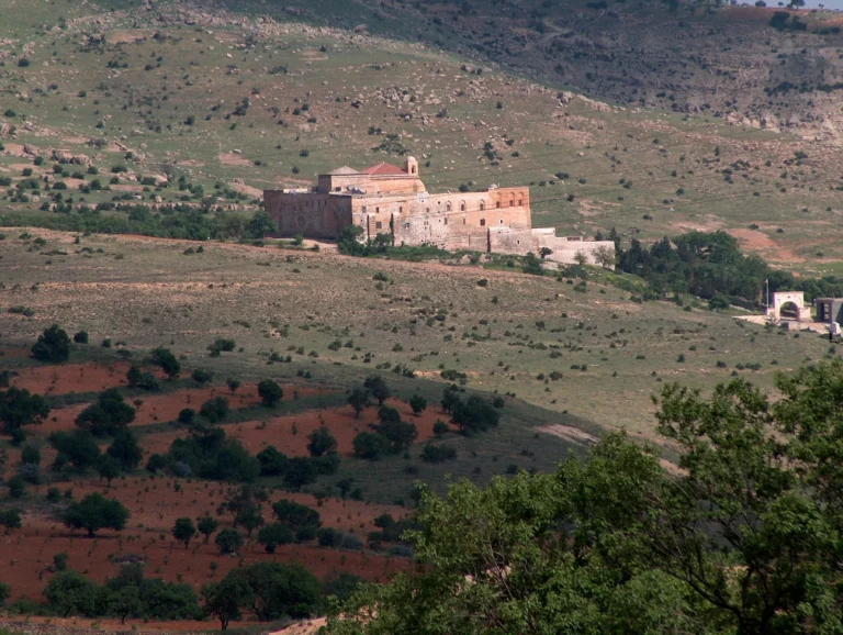 Deyrulzafaran Manastırı