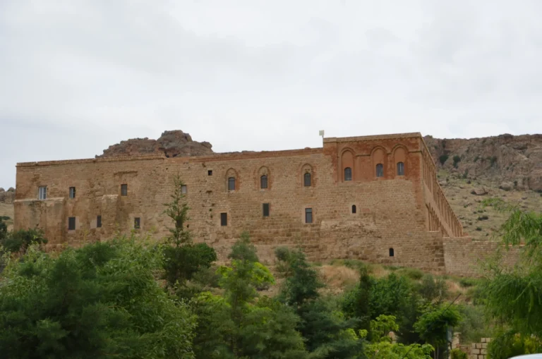 Deyrulzafaran Manastırı