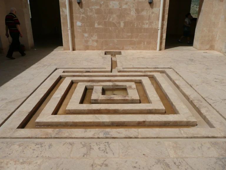 Deyrulzafaran Manastırı