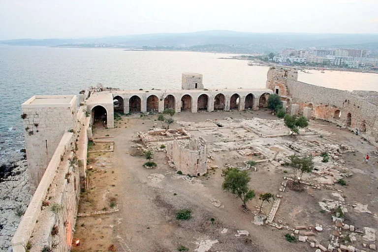 Kızkalesi (Deniz Kalesi)