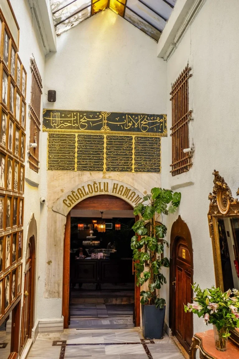 Tarihi Türk Hamamı Deneyimi İstanbul