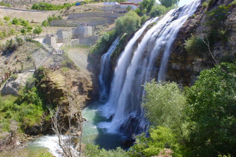 Tortum Şelalesi