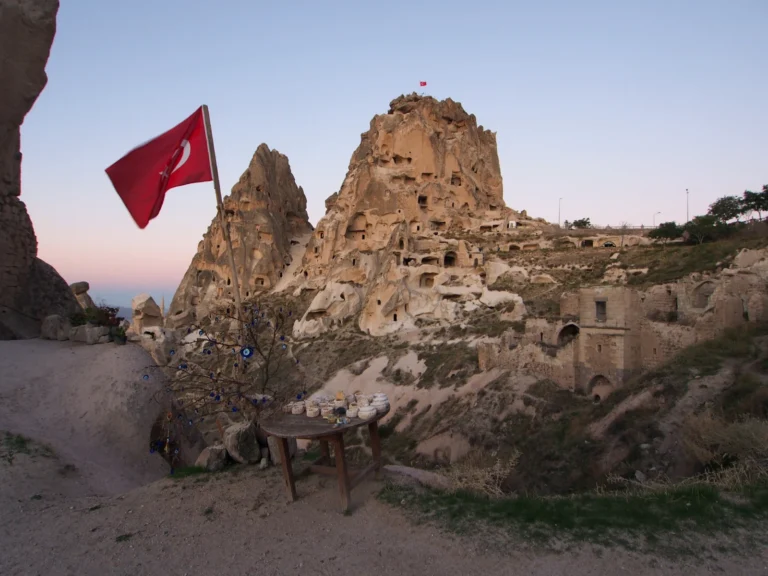 Uçhisar Kalesi
