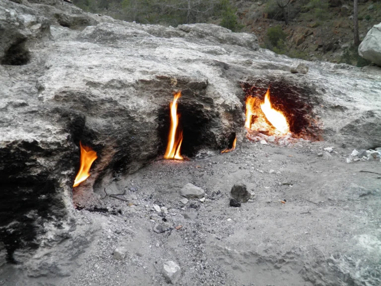 Yanartaş