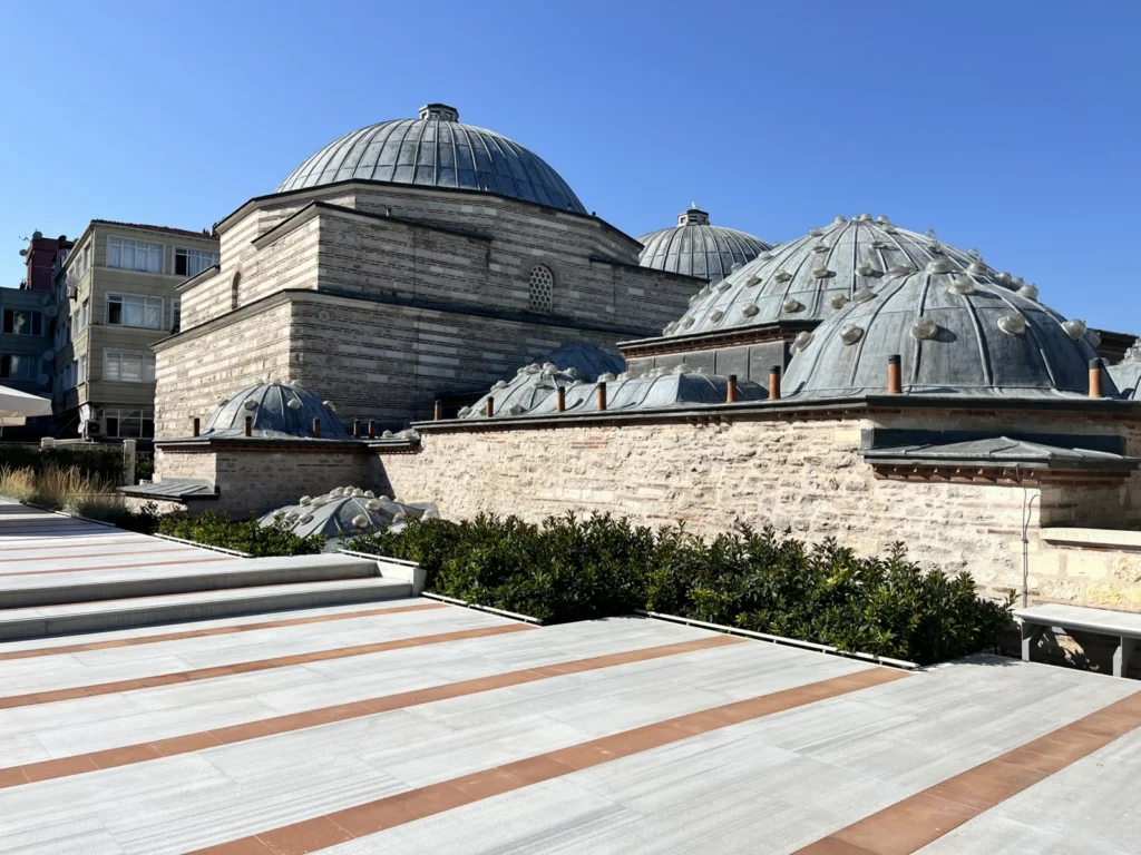 Zeyrek Çinili Hamam