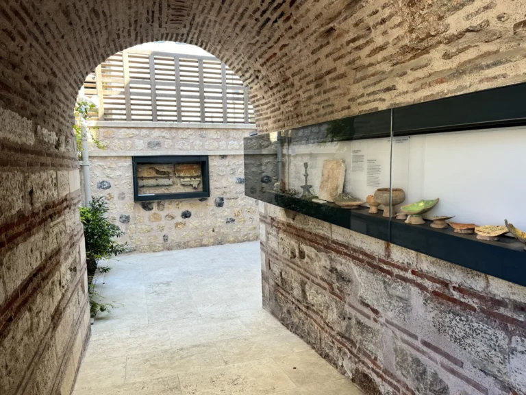 Zeyrek Çinili Hamam